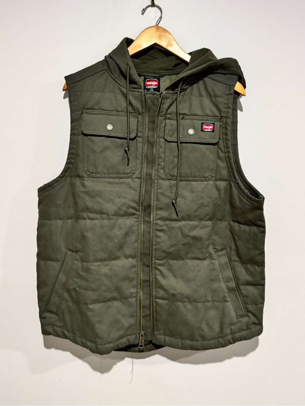 Wrangler Workwear Men’s Lg Hooded Utility Vest Olive Green Puffer Canvas